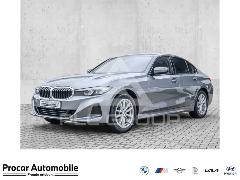 2023 BMW 318