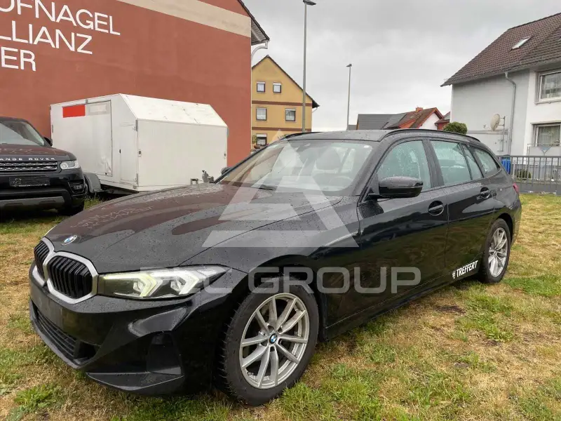 2023 BMW 318
