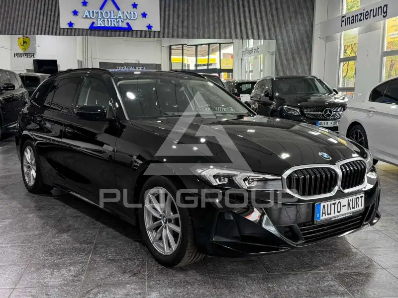 2023 BMW 318