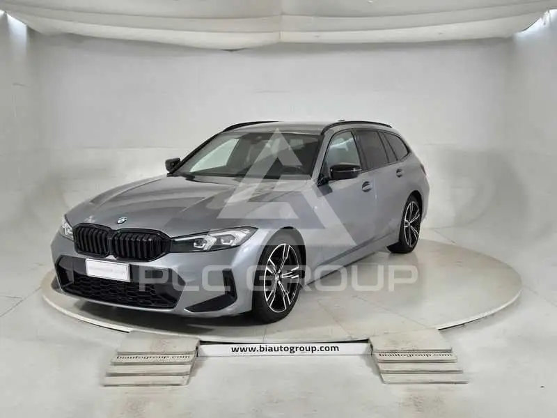 2023 BMW 318