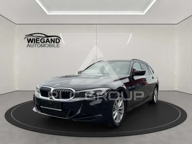 2023 BMW 318