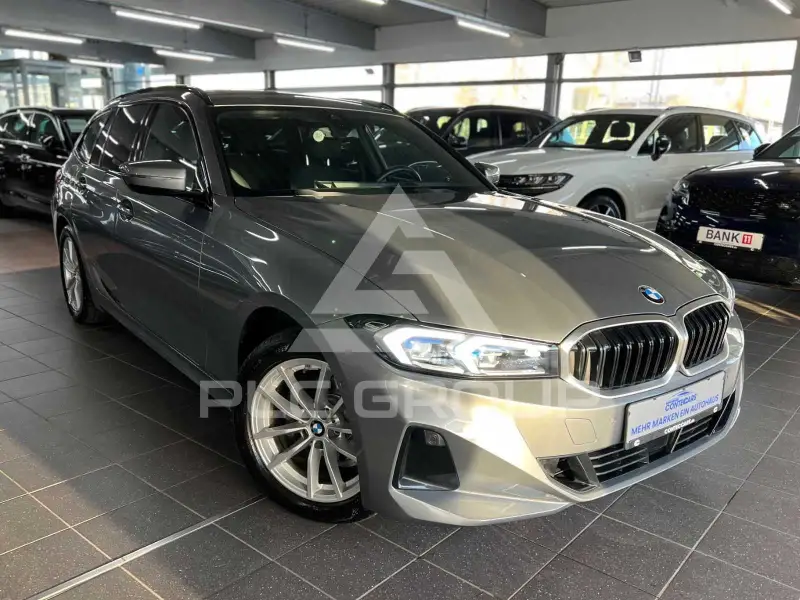 2023 BMW 318