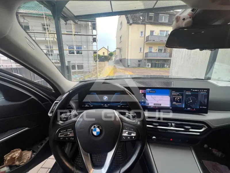 2023 BMW 318