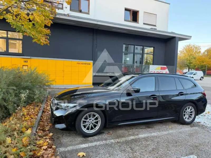 2023 BMW 318