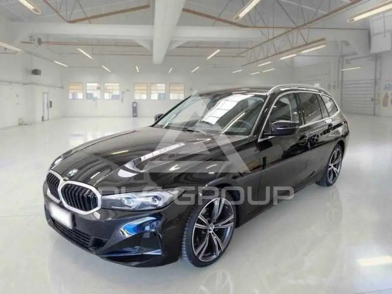2023 BMW 318