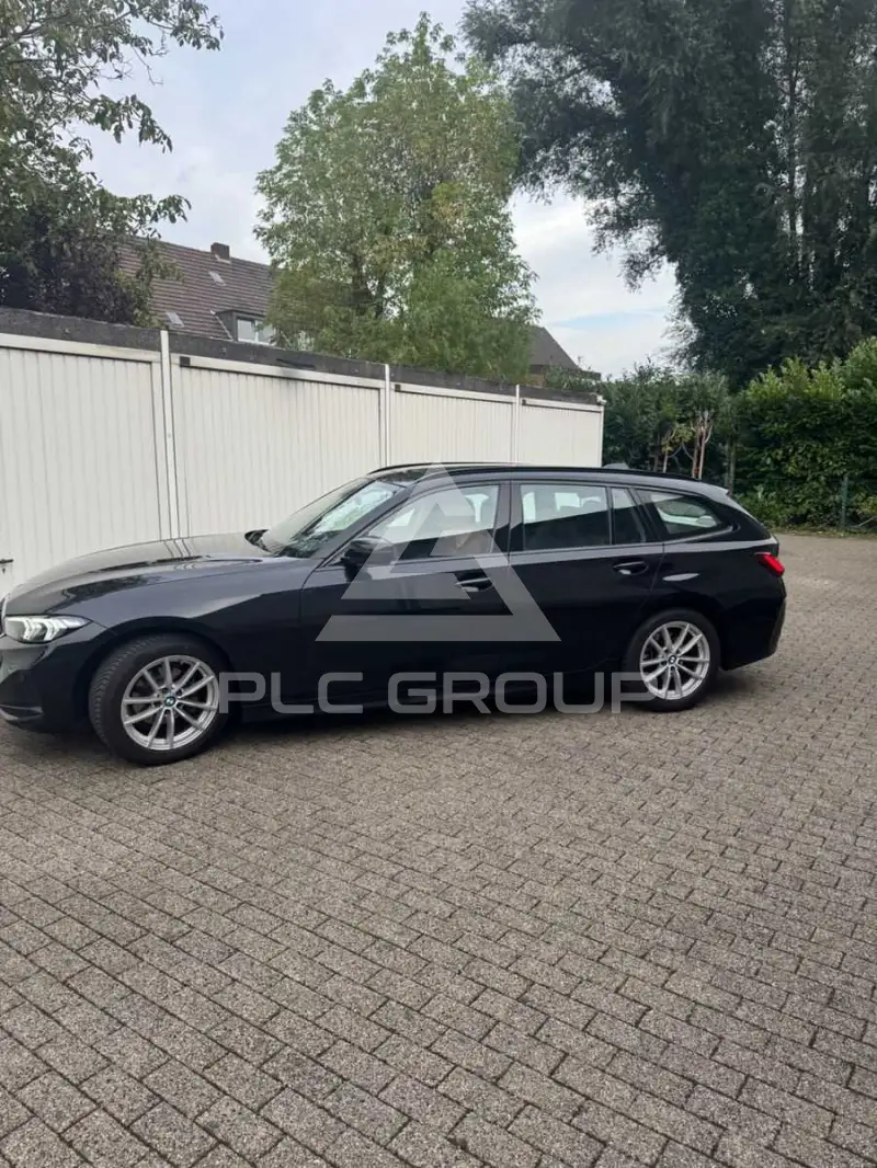 2023 BMW 318
