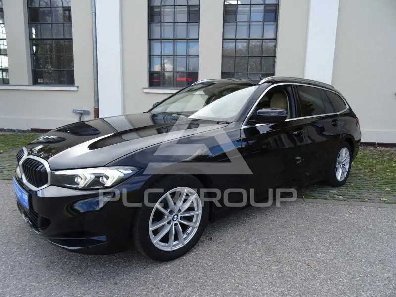 2023 BMW 318