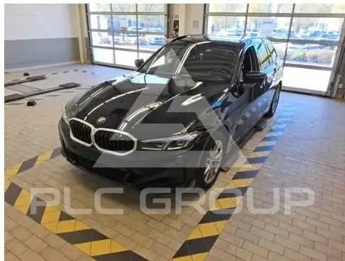 2023 BMW 318