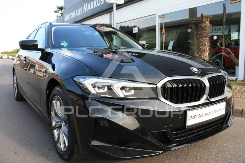 2023 BMW 318