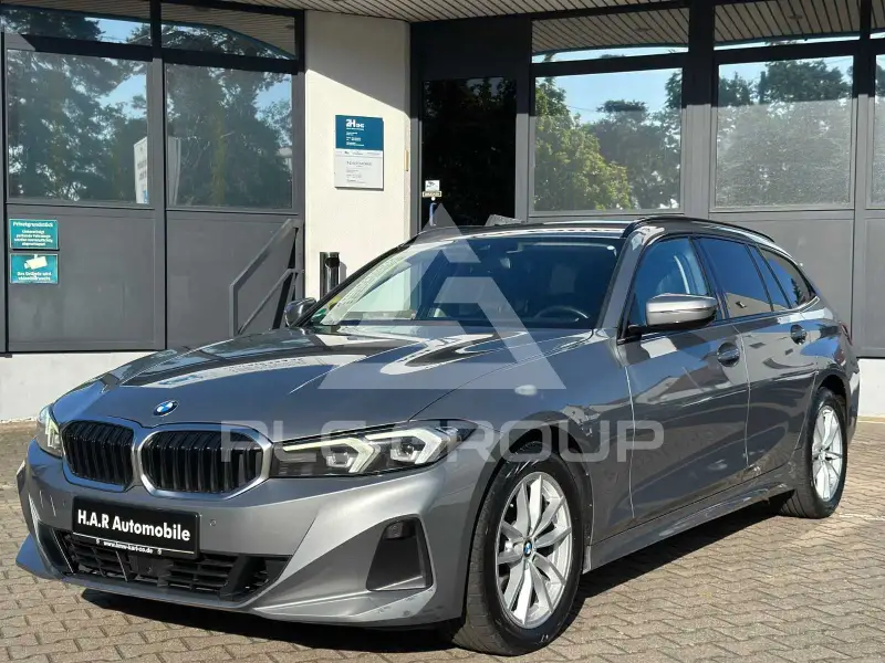 2023 BMW 318