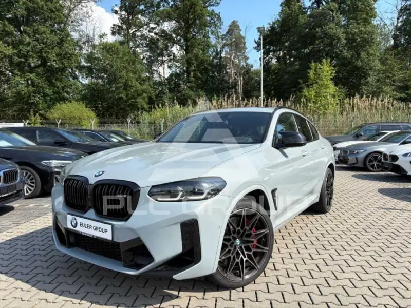 2023 BMW X4