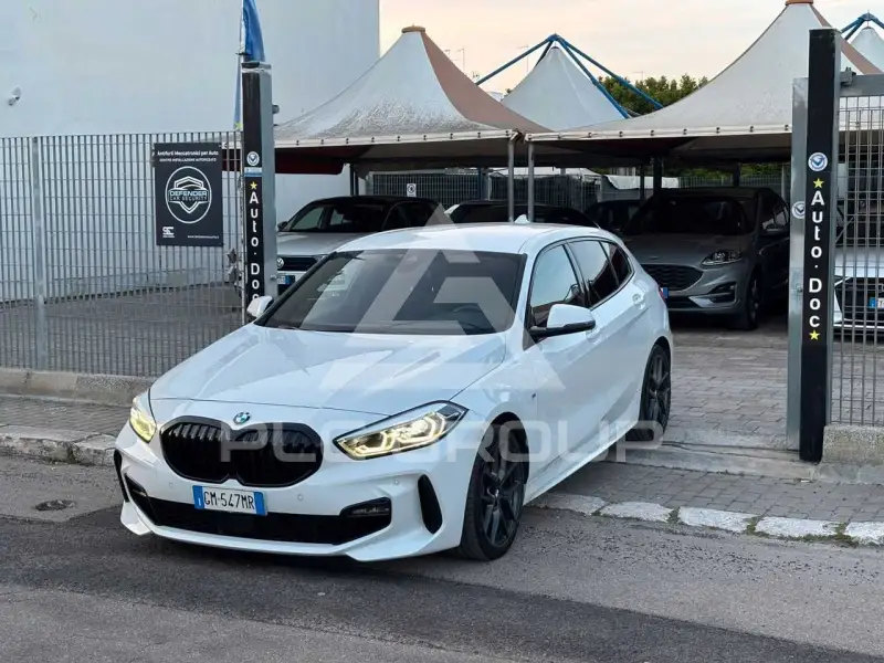 2023 BMW 118