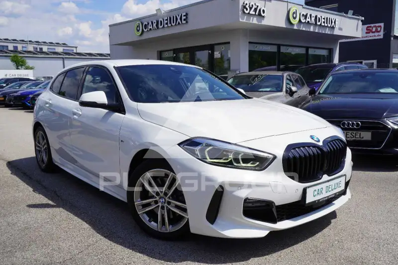 2023 BMW 118