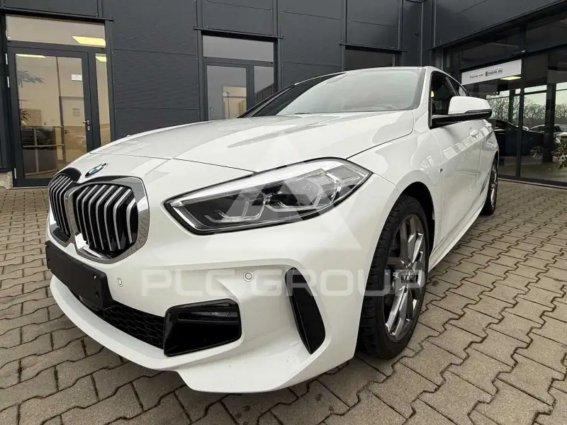 2023 BMW 118
