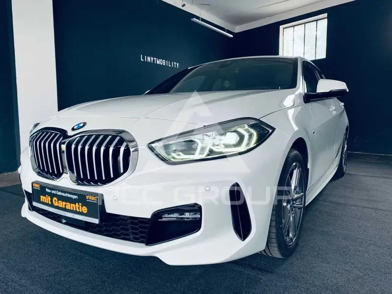2023 BMW 118