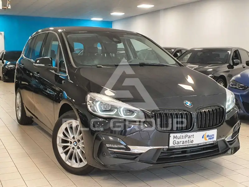2023 BMW 218