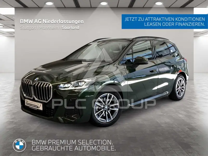 2023 BMW 220