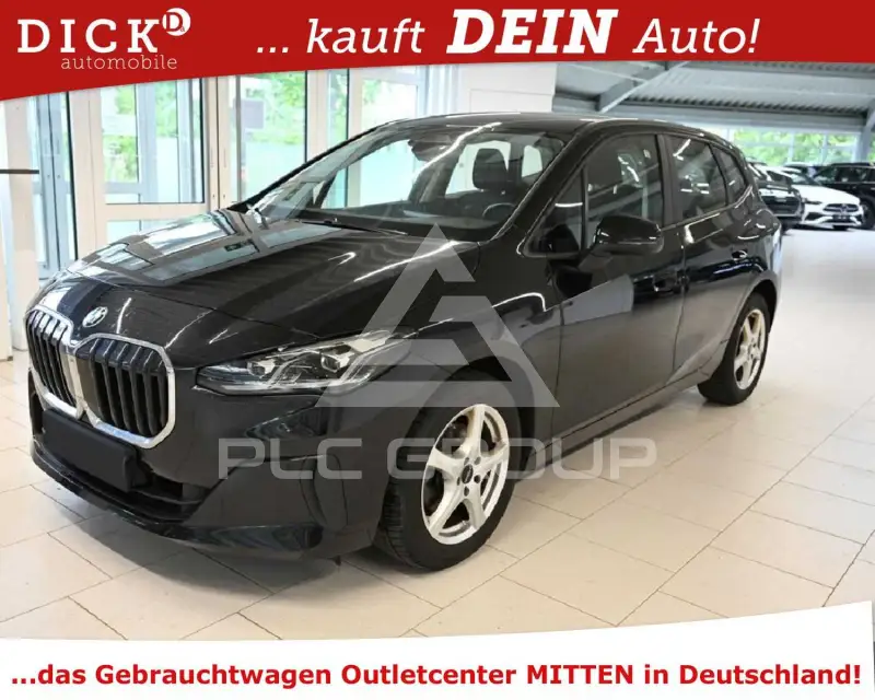 2023 BMW 220