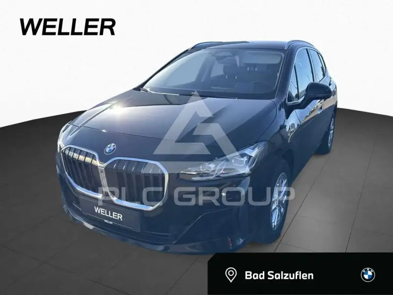 2023 BMW 220