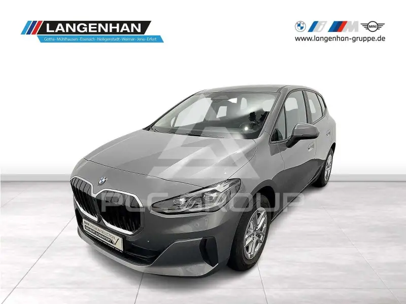 2023 BMW 220