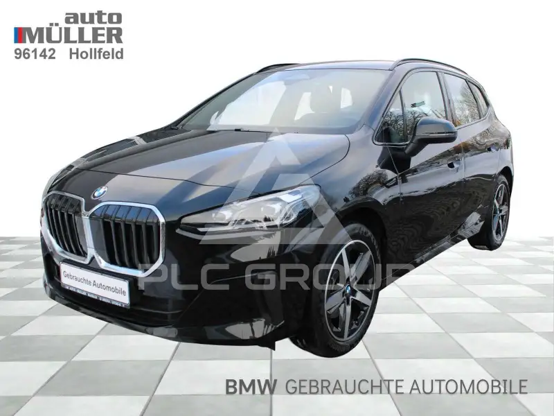2023 BMW 220