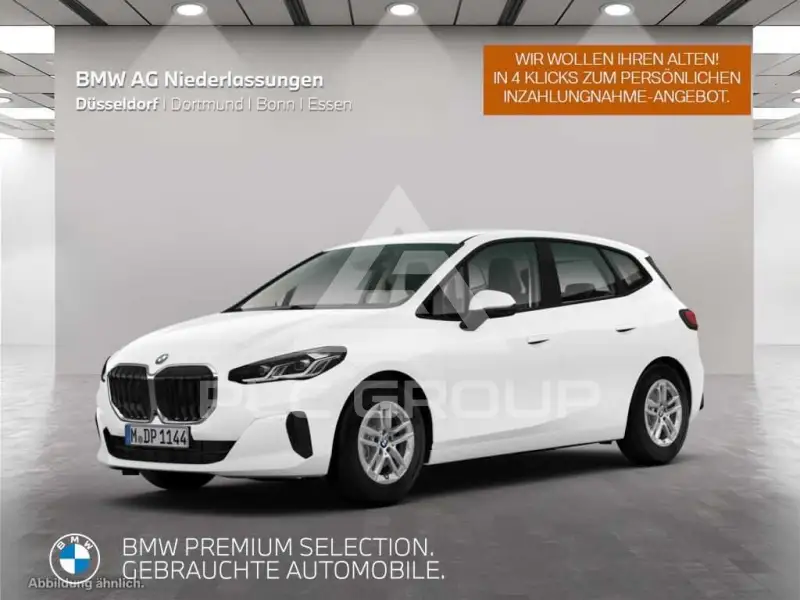 2023 BMW 220