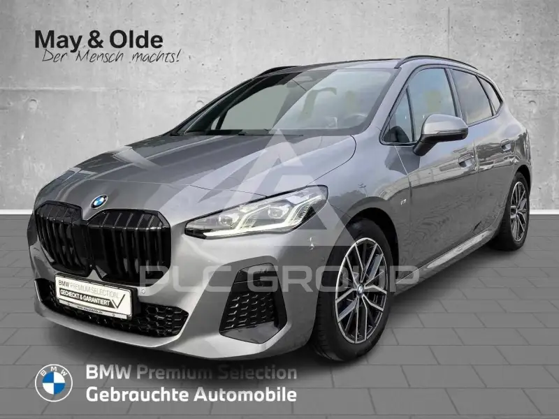 2023 BMW 220