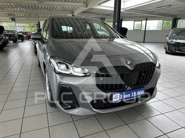 2023 BMW 220