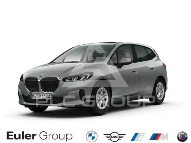 2023 BMW 220