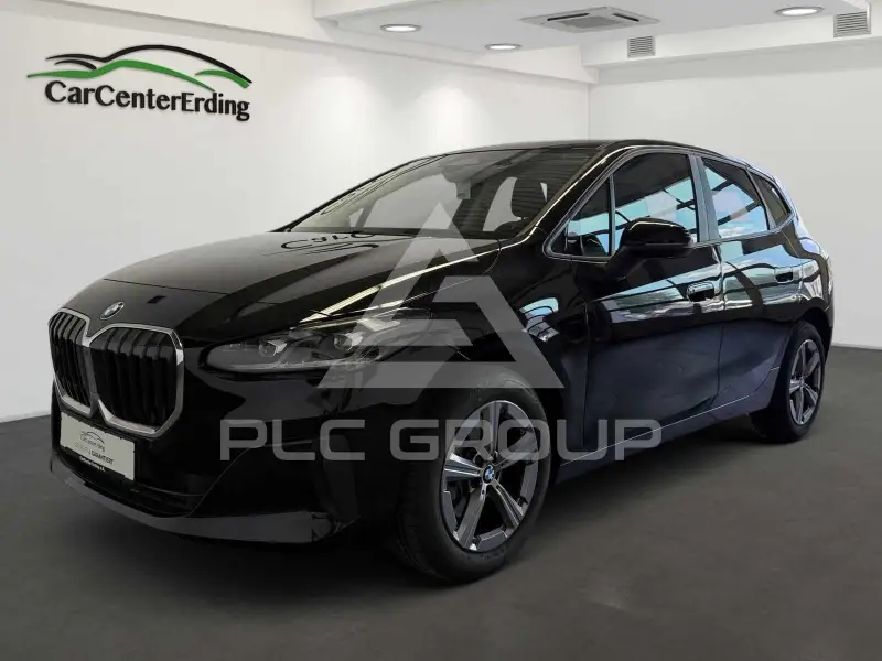 2023 BMW 220