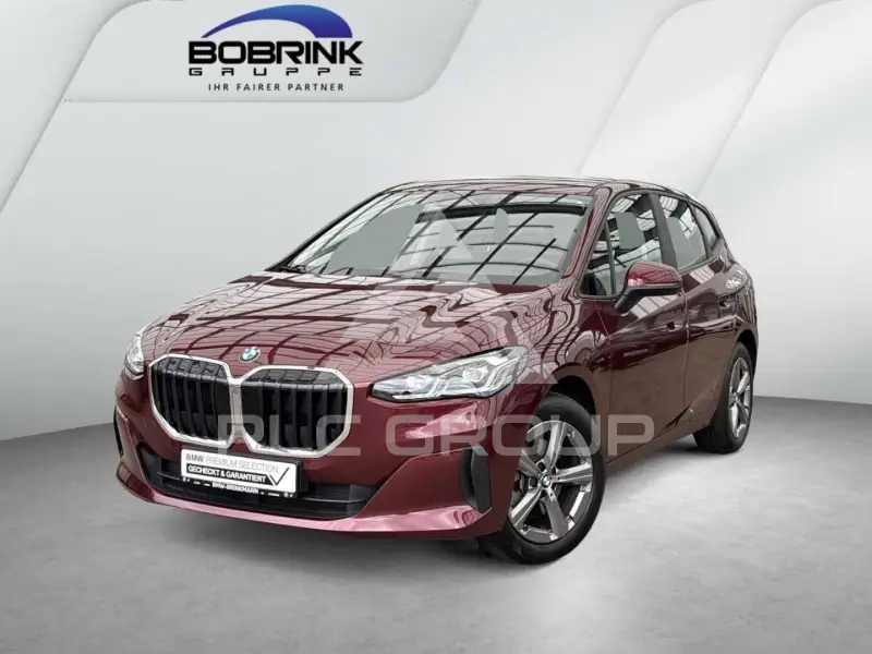 2023 BMW 220