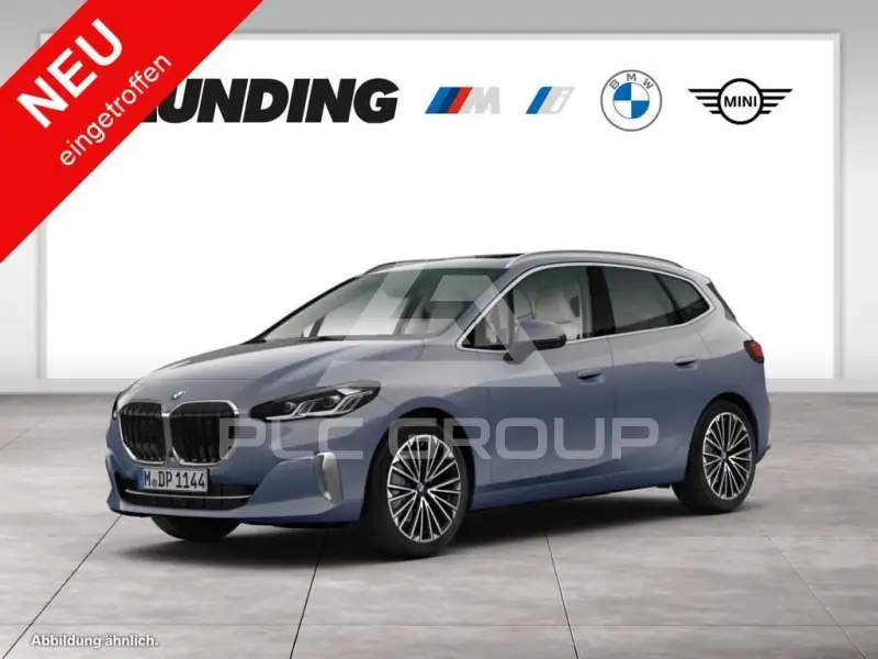 2023 BMW 220