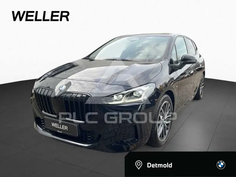 2023 BMW 220