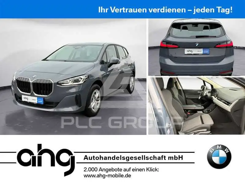 2023 BMW 220