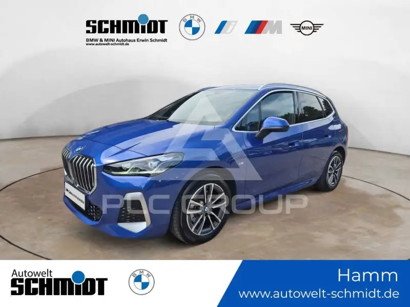 2023 BMW 220