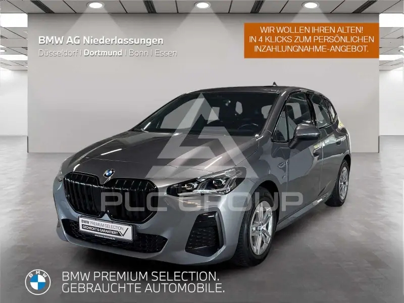 2023 BMW 220