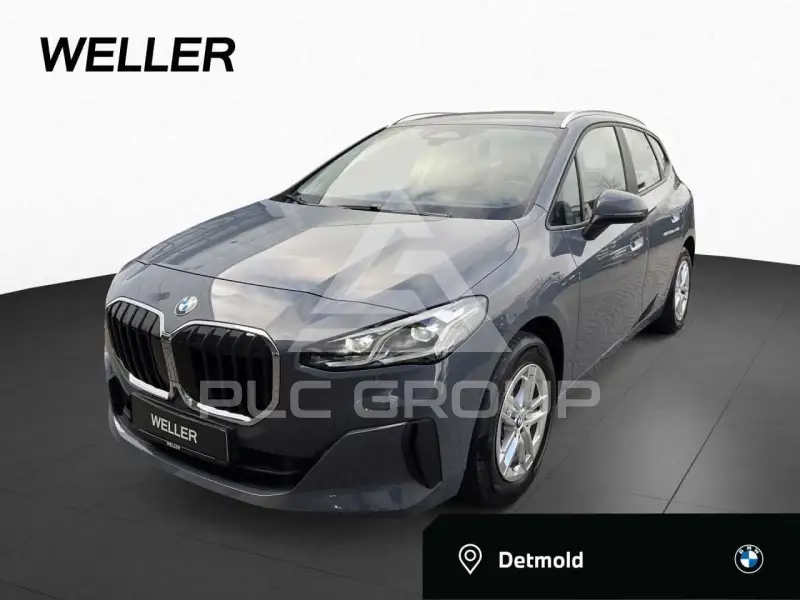 2023 BMW 220