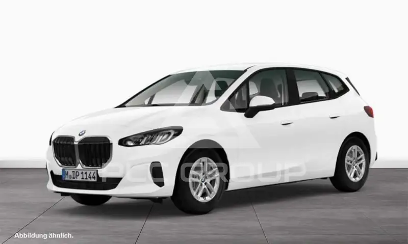 2023 BMW 220