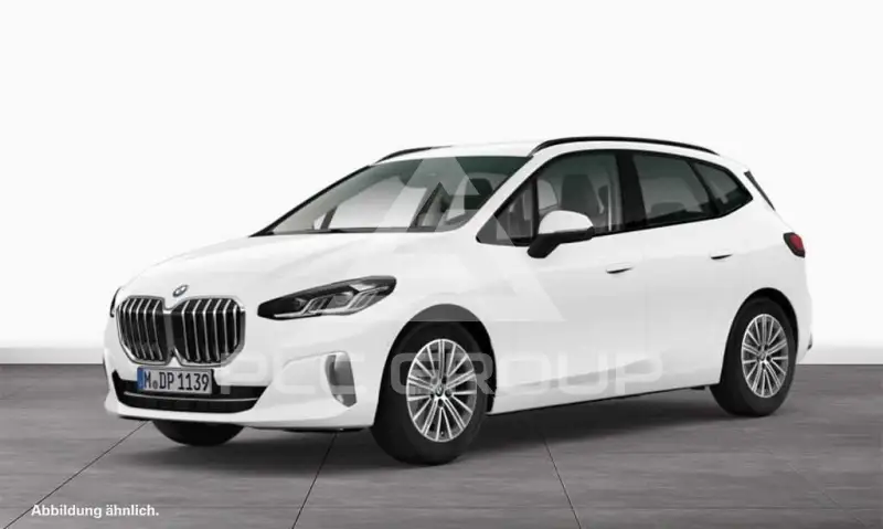 2023 BMW 220