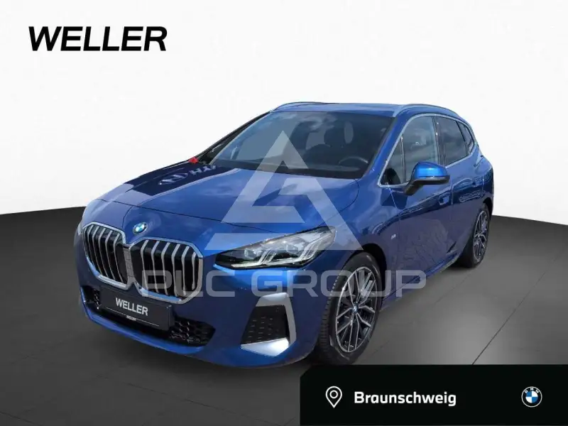 2023 BMW 220