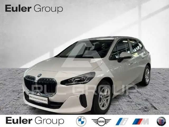 2023 BMW 220
