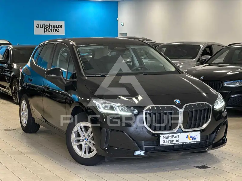 2023 BMW 220