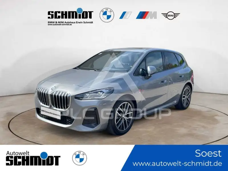 2023 BMW 220