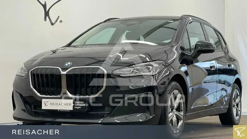 2023 BMW 220