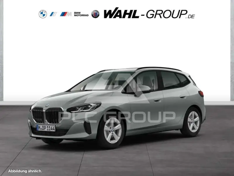 2023 BMW 220