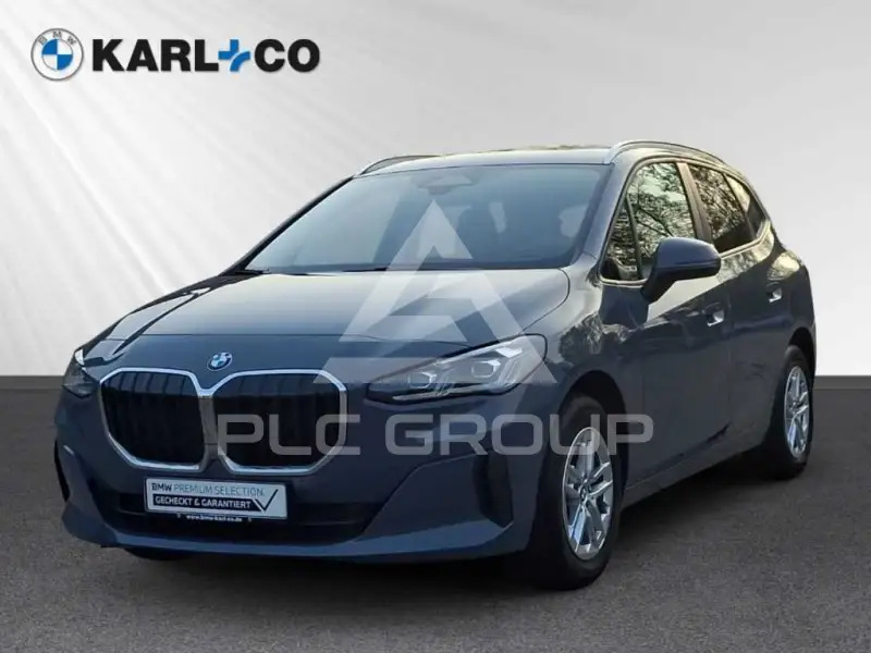 2023 BMW 220