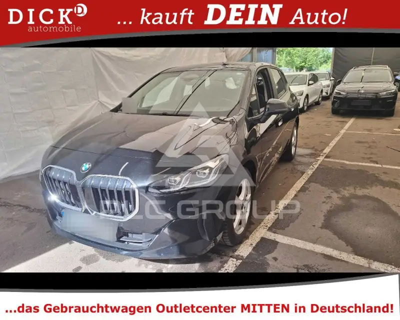 2023 BMW 220