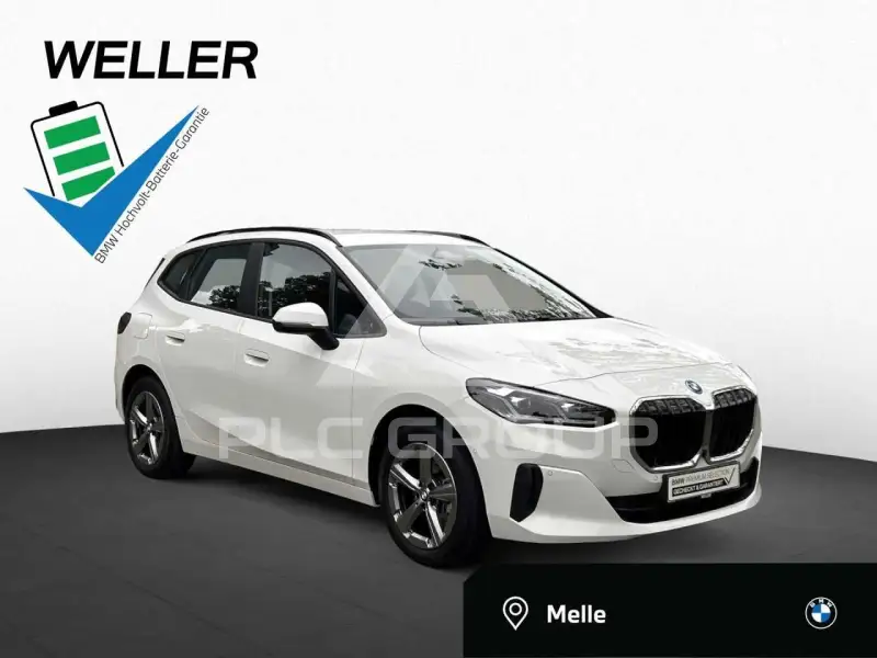 2023 BMW 225