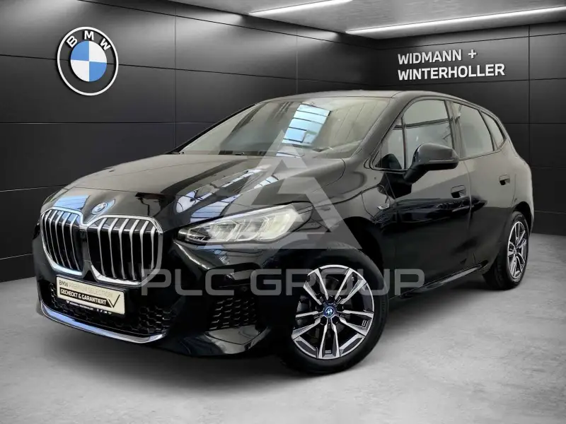 2023 BMW 225
