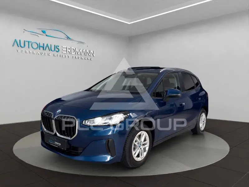 2023 BMW 225